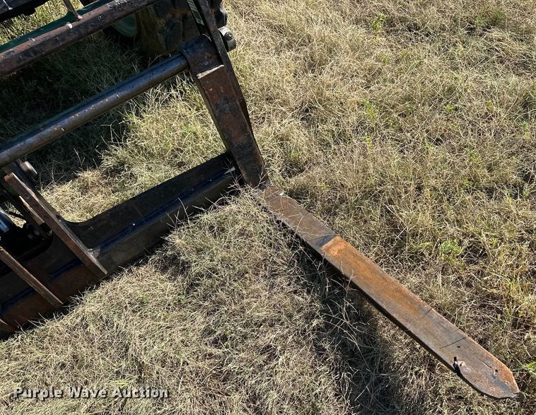 image for item OM9563 2013 JLG SkyTrack 8042 telehandler