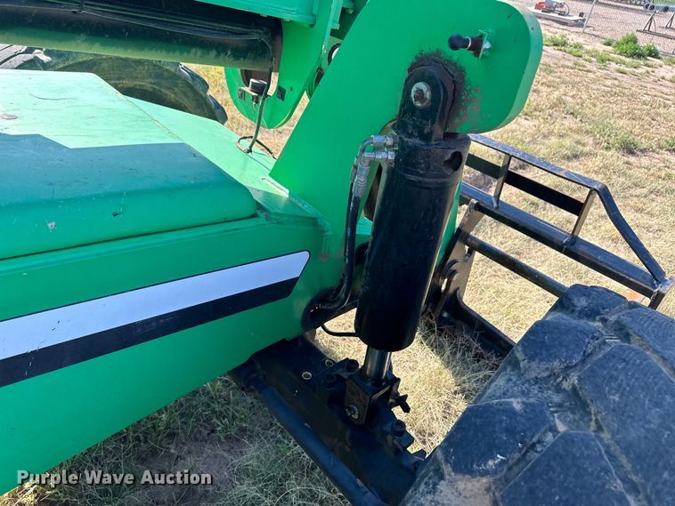 image for item OM9563 2013 JLG SkyTrack 8042 telehandler