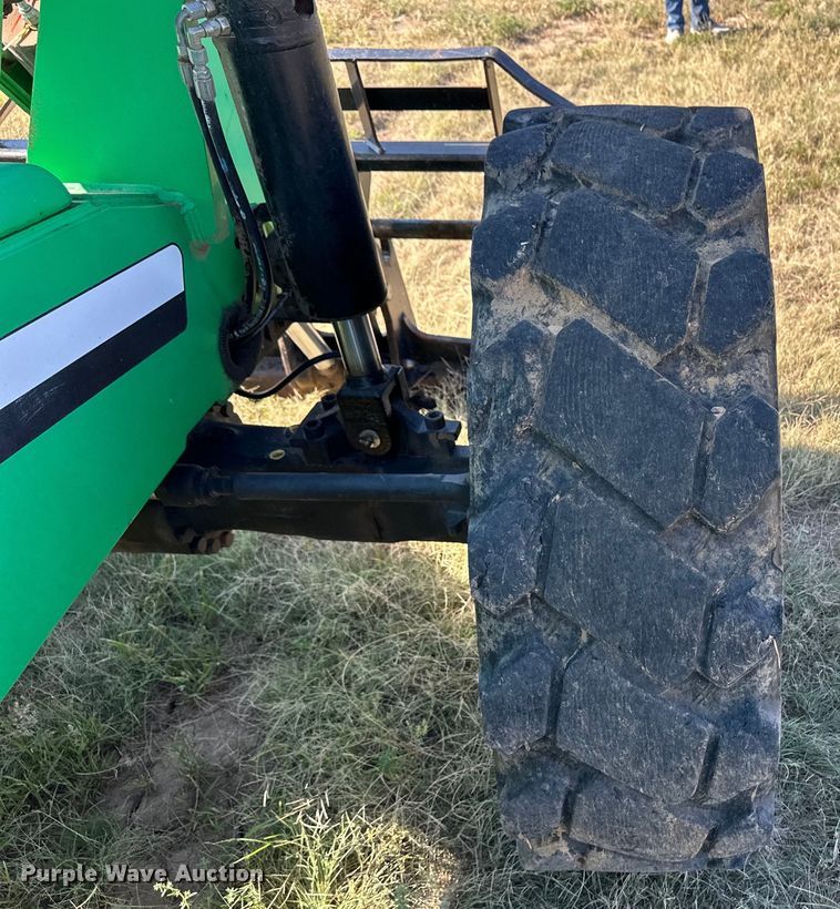 image for item OM9563 2013 JLG SkyTrack 8042 telehandler