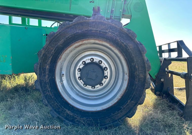 image for item OM9563 2013 JLG SkyTrack 8042 telehandler
