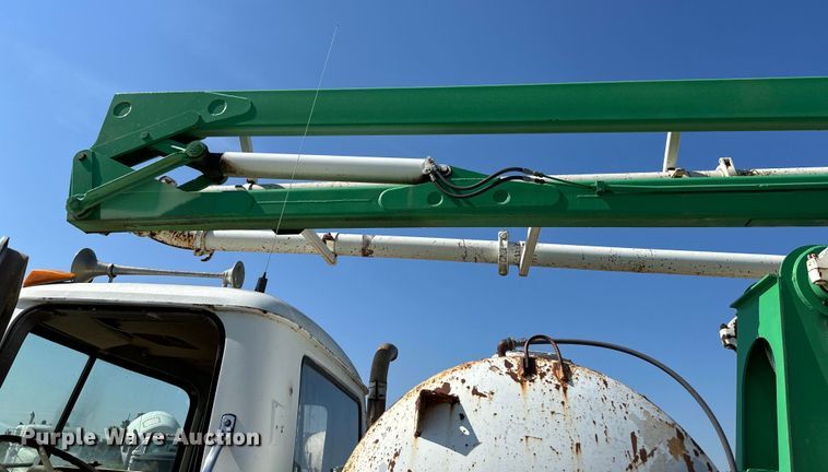 image for item OM9572 1979 Mack concrete pump truck