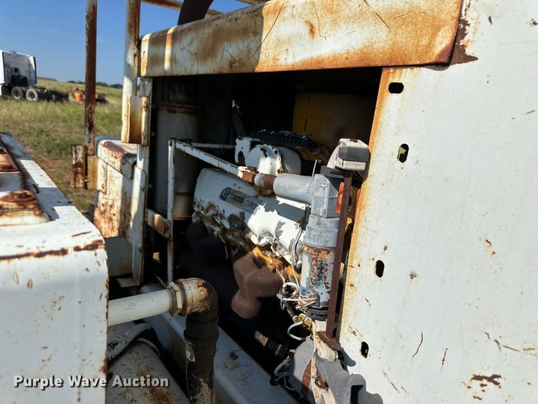 image for item OM9572 1979 Mack concrete pump truck