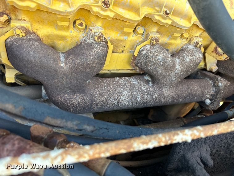 image for item OM9572 1979 Mack concrete pump truck