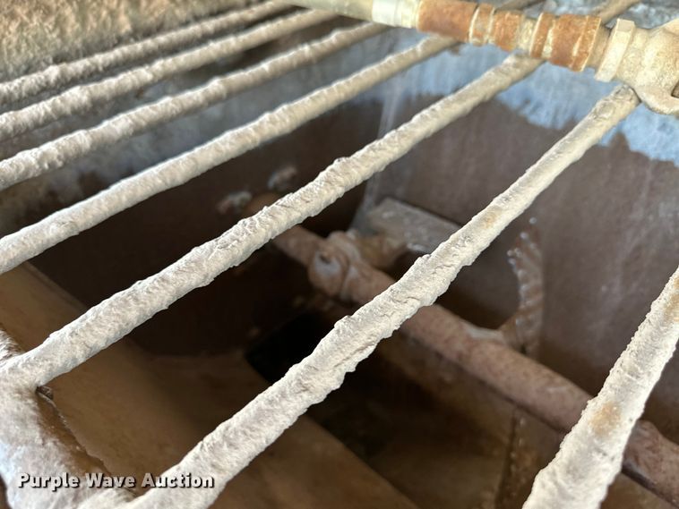 image for item OM9572 1979 Mack concrete pump truck