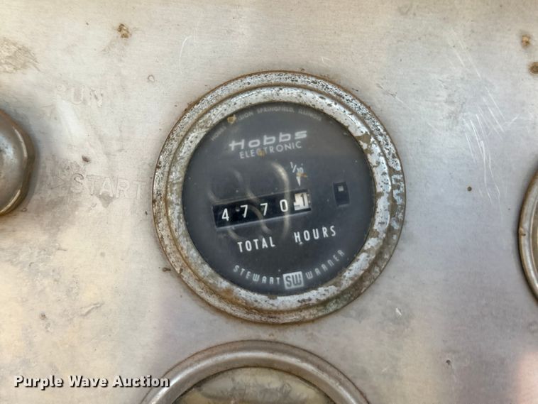 image for item OM9572 1979 Mack concrete pump truck