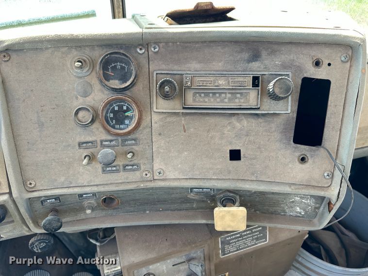 image for item OM9572 1979 Mack concrete pump truck