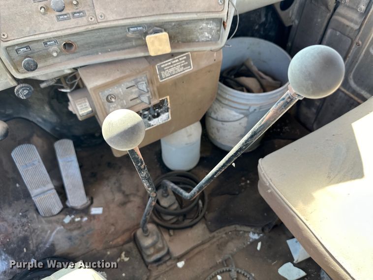 image for item OM9572 1979 Mack concrete pump truck