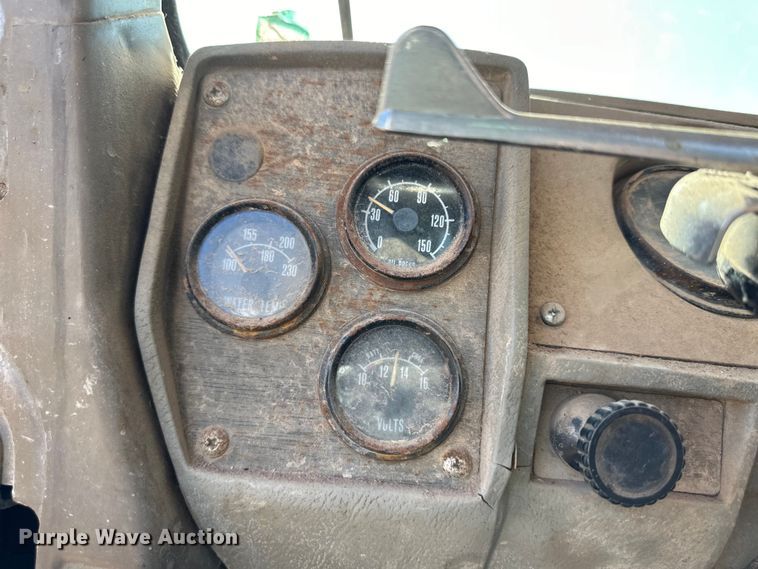 image for item OM9572 1979 Mack concrete pump truck