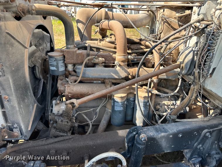 image for item OM9572 1979 Mack concrete pump truck