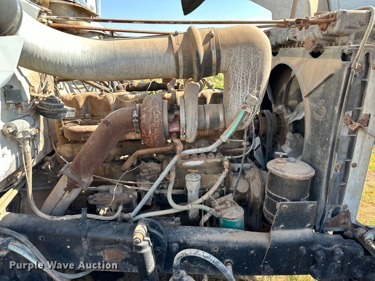 image for item OM9572 1979 Mack concrete pump truck