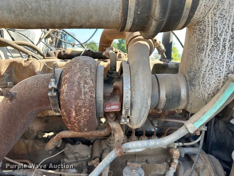 image for item OM9572 1979 Mack concrete pump truck