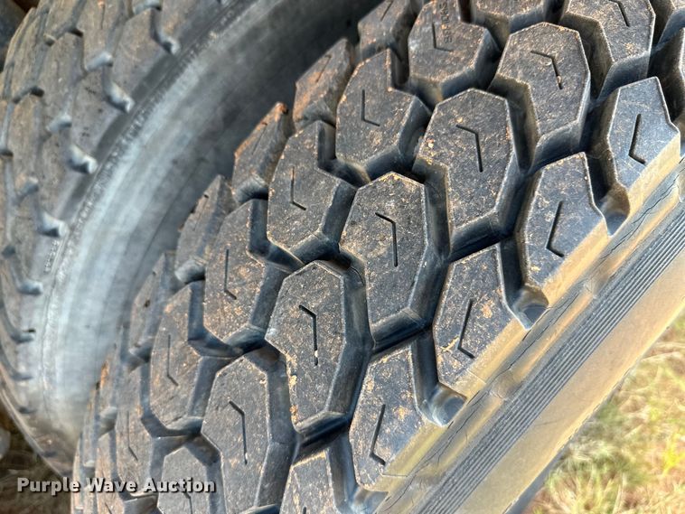 image for item OM9572 1979 Mack concrete pump truck