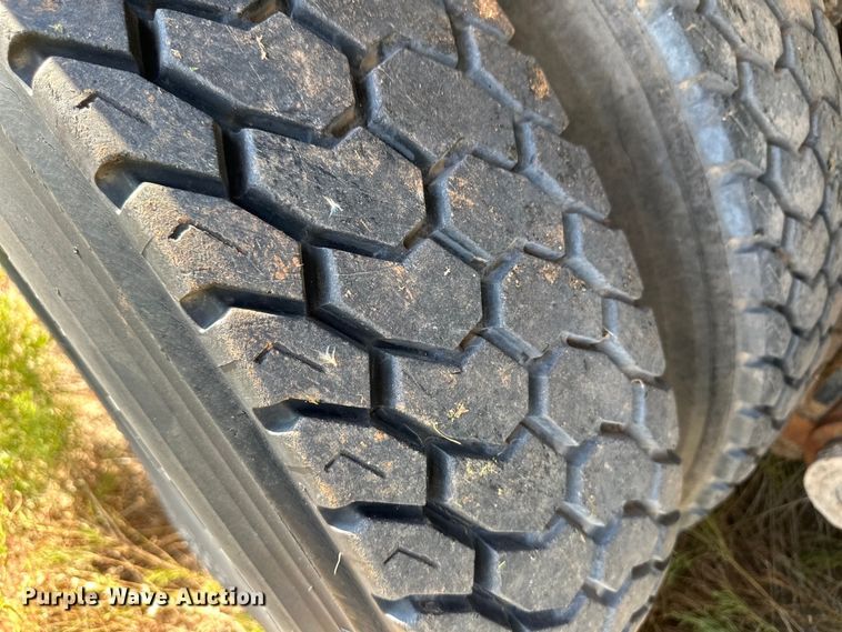 image for item OM9572 1979 Mack concrete pump truck