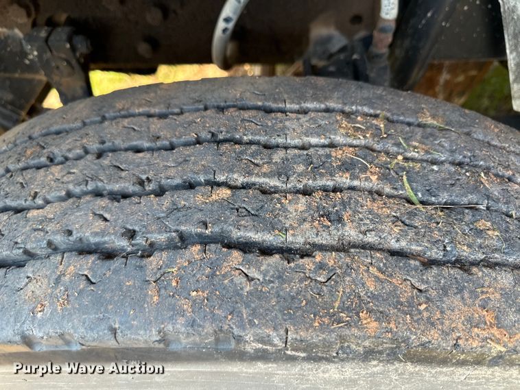 image for item OM9572 1979 Mack concrete pump truck