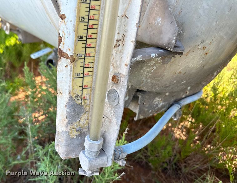 image for item OM9575 2002 International 5600i ready mix truck