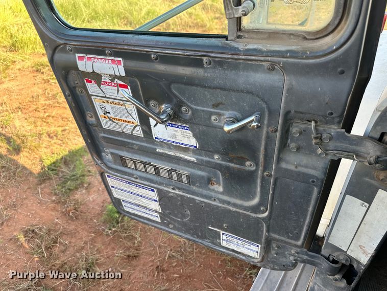 image for item OM9576 1998 Mack RD690S ready mix truck