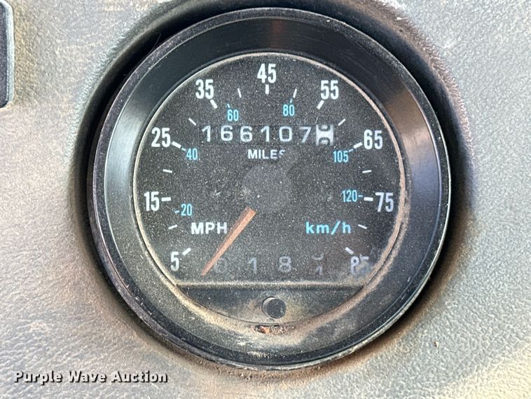 image for item OM9576 1998 Mack RD690S ready mix truck