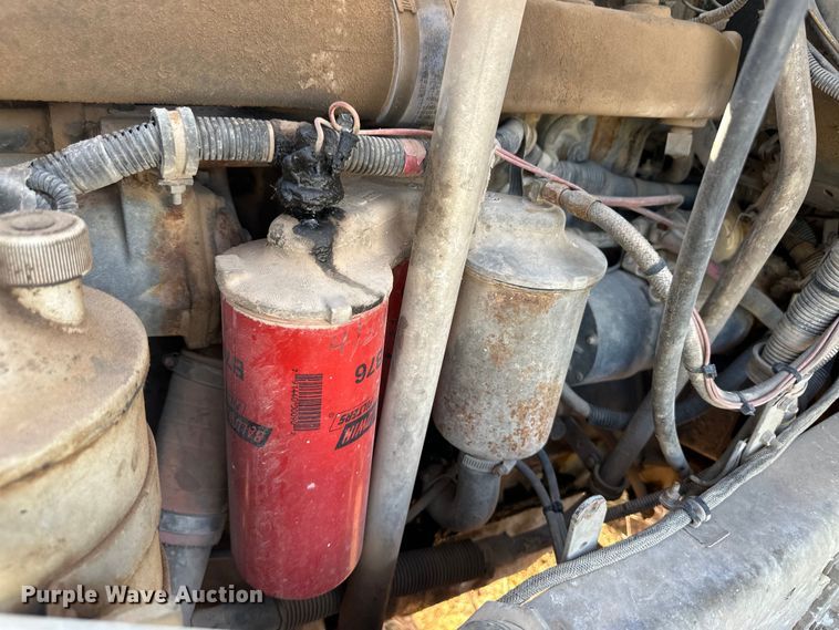 image for item OM9576 1998 Mack RD690S ready mix truck