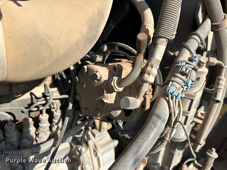 image for item OM9576 1998 Mack RD690S ready mix truck