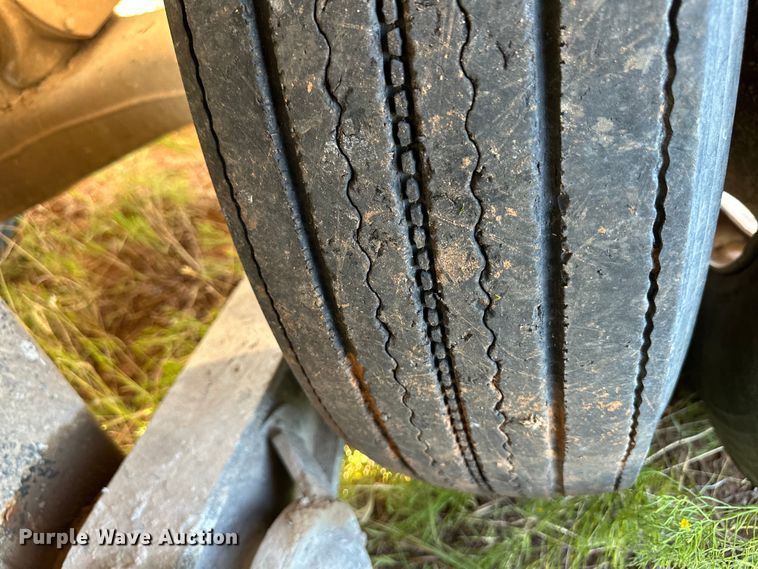 image for item OM9576 1998 Mack RD690S ready mix truck