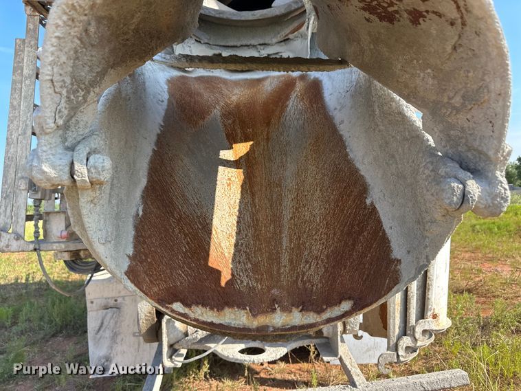 image for item OM9577 1997 Mack RD690S ready mix truck