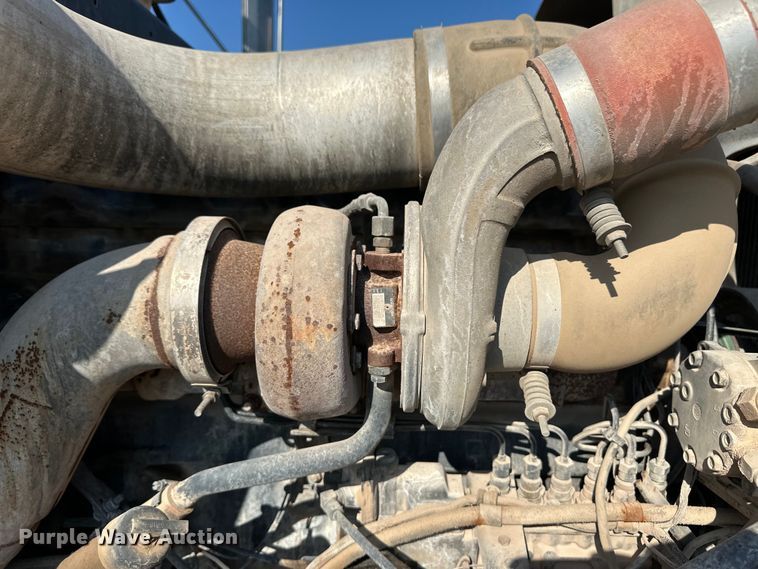 image for item OM9577 1997 Mack RD690S ready mix truck