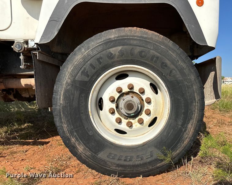 image for item OM9577 1997 Mack RD690S ready mix truck