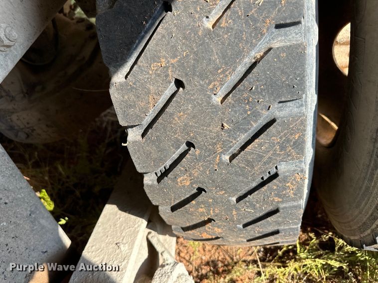 image for item OM9577 1997 Mack RD690S ready mix truck