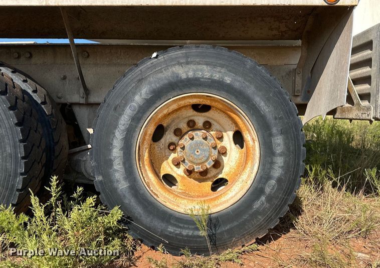 image for item OM9577 1997 Mack RD690S ready mix truck