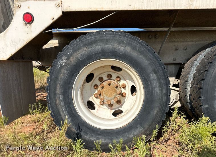 image for item OM9577 1997 Mack RD690S ready mix truck