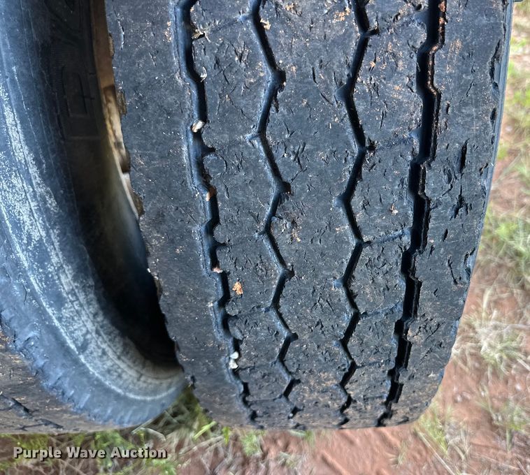 image for item OM9577 1997 Mack RD690S ready mix truck