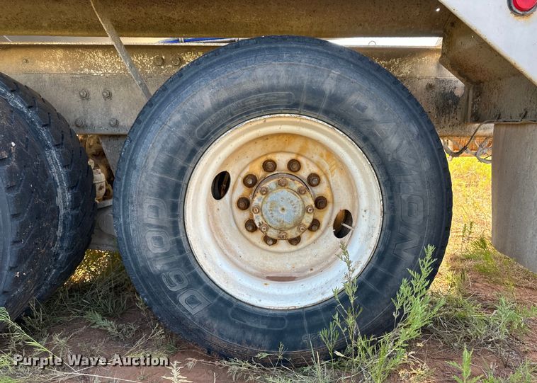 image for item OM9577 1997 Mack RD690S ready mix truck