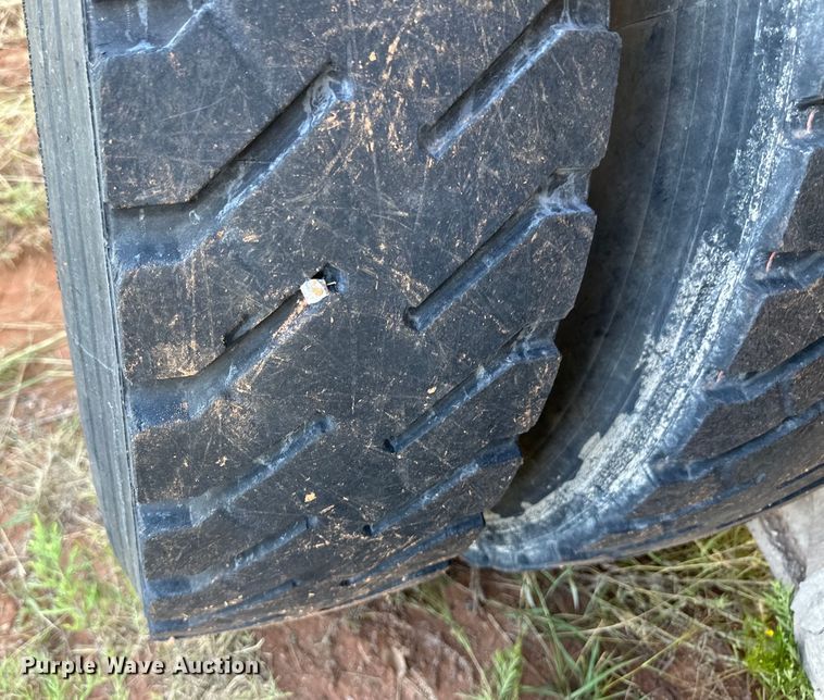 image for item OM9577 1997 Mack RD690S ready mix truck