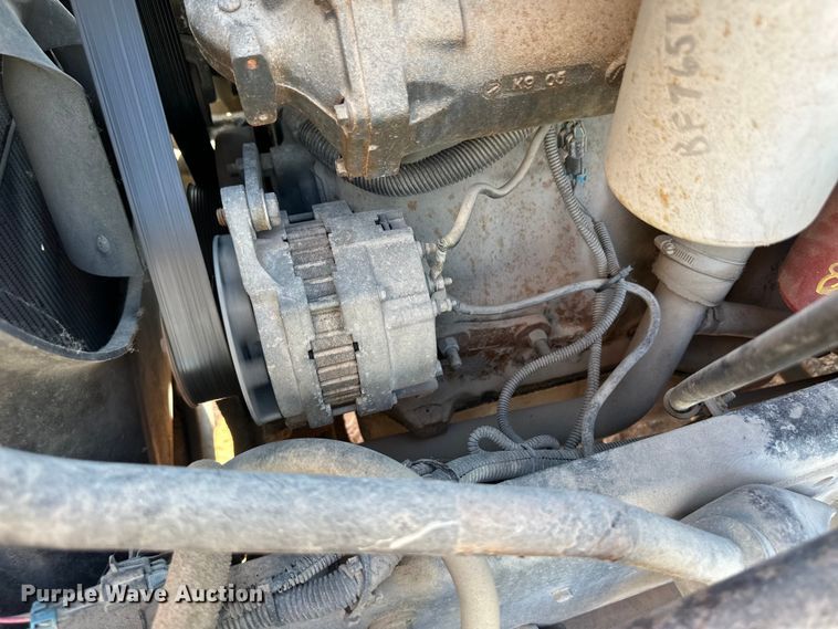 image for item OM9580 2000 Mack CX613 semi truck