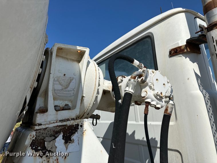 image for item OM9581 1994 Mack DM690S ready mix truck