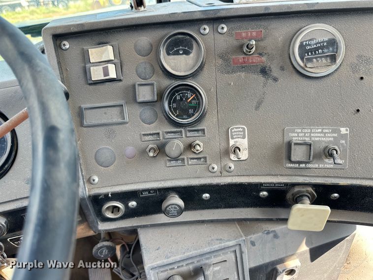 image for item OM9581 1994 Mack DM690S ready mix truck