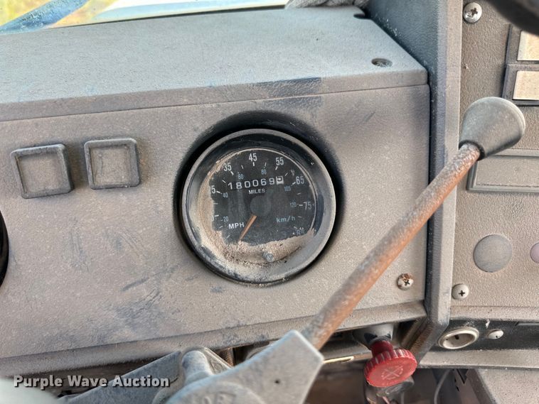 image for item OM9581 1994 Mack DM690S ready mix truck