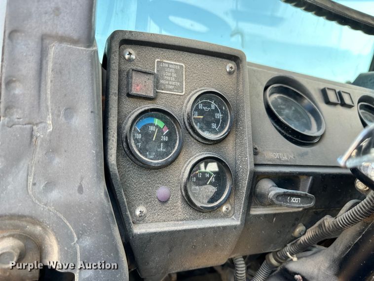 image for item OM9581 1994 Mack DM690S ready mix truck