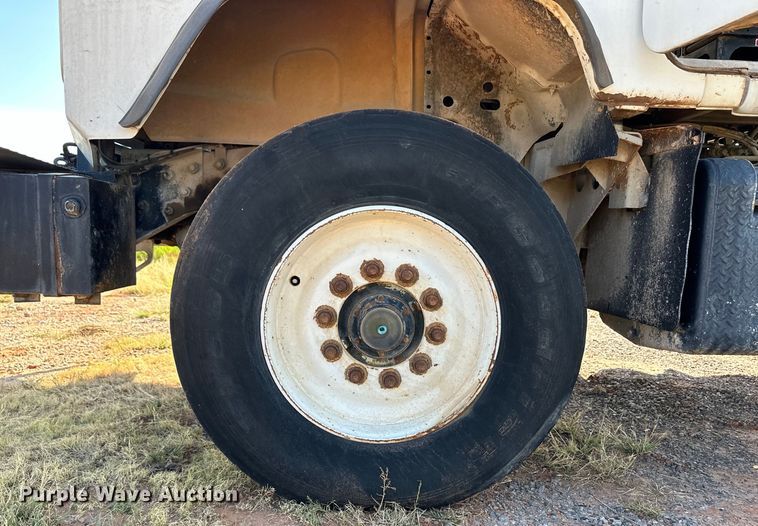 image for item OM9581 1994 Mack DM690S ready mix truck