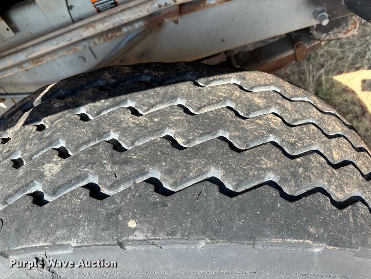 image for item OM9581 1994 Mack DM690S ready mix truck