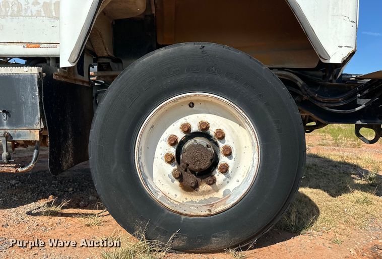 image for item OM9581 1994 Mack DM690S ready mix truck