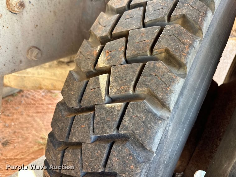 image for item OM9581 1994 Mack DM690S ready mix truck