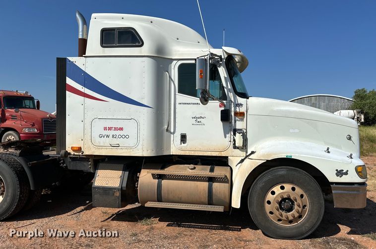 image for item OM9582 2007 International 9400i semi truck