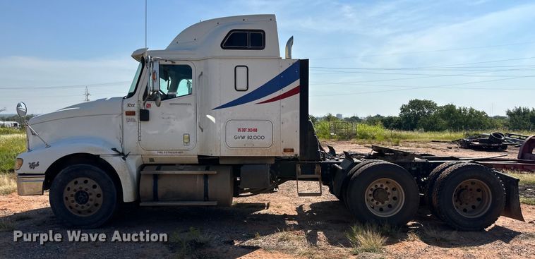 image for item OM9582 2007 International 9400i semi truck