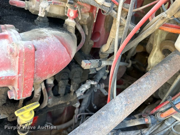 image for item OM9582 2007 International 9400i semi truck