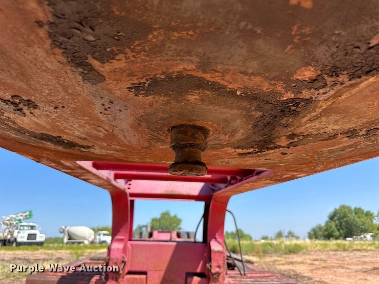 image for item OM9583 1988 Trail King lowboy equipment trailer