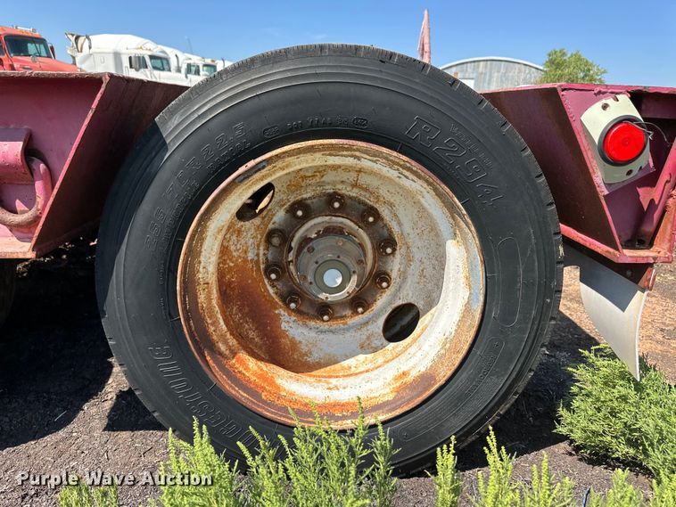 image for item OM9583 1988 Trail King lowboy equipment trailer