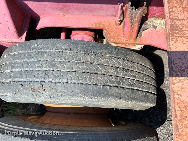 image for item OM9583 1988 Trail King lowboy equipment trailer