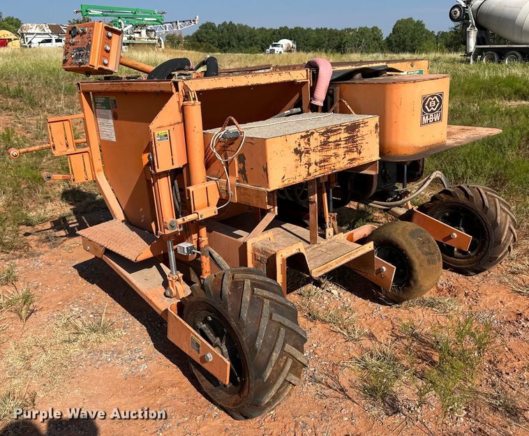 image for item OM9584 MBW CG100 curb machine