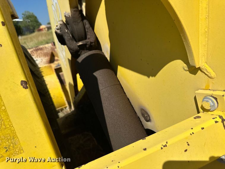image for item OM9585 Kobelco WLK25 wheel loader